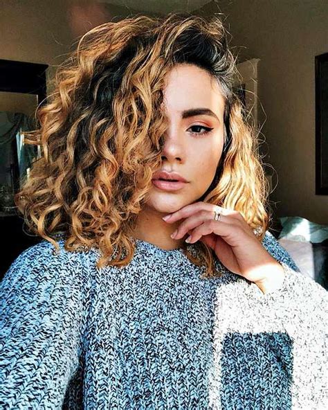 25 Popular Short Curly Hair Ideas for 2019 - Fashionre