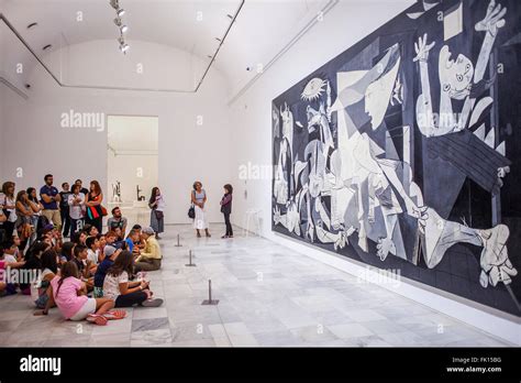 The 'Guernica' painting by Picasso, Reina Sofia National Art Museum ...