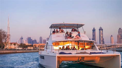 Dubai Marina Luxury Yacht Tour - BigTourKrabi.com