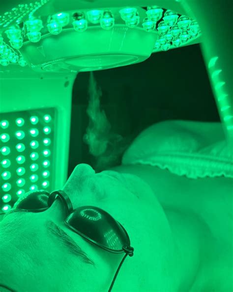 Green LED Light Therapy - The Ultimate Treatment Guide