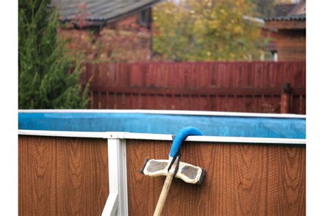 Step-by-Step Guide on How to Use a Pool Vacuum Cleaner | Relentless Home