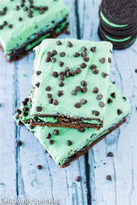 Mint Chocolate Chip Brownies | Deliciously Sprinkled