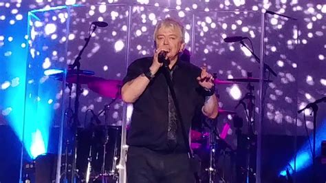 Air supply without you live Quebec 2018(feq) - YouTube