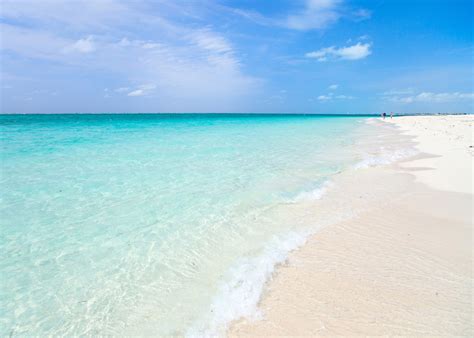 The 10 Best Caribbean Beaches for a Relaxing Escape