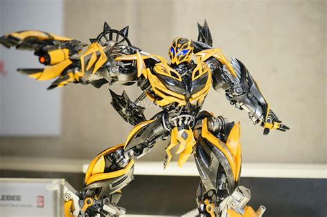 SDCC 2015 - Comicave Studios Transformers Figures - Transformers News ...