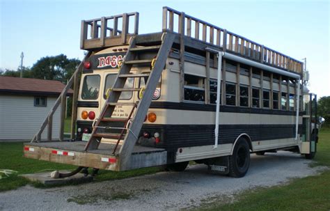 The 15 Most Ratchet School Bus Conversions | Complex