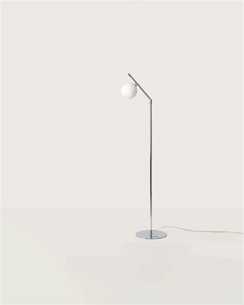 Endo Floor Lamp | Programa