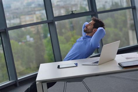 Chill Out With These 7 Office Relaxation Tips