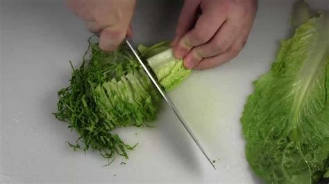 How to Cut Chiffonade - YouTube