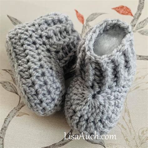 10 minute Easy Crochet Booties Pattern (Booties that Stay on Little FEET)