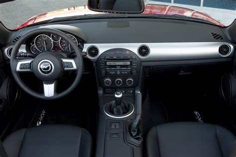 Mazda MX-5 III (NC) Restyling 2009 - 2015 Roadster :: OUTSTANDING CARS