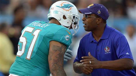 Mike Pouncey injury: Doctors looking to avoid surgery - The Phinsider