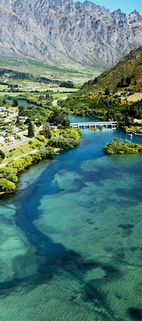 Lake Wakatipu and The Remarkables, Queenstown, South Island New Zealand ...