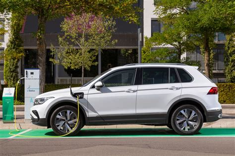 Volkswagen adds plug-in hybrid Tiguan to range | Electrifying