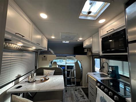 Thor Class C Motorhome - Operation Recreation