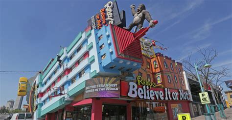 Ripley's Believe It or Not! Museum, Ripley's 4D Moving Theater, Niagara ...