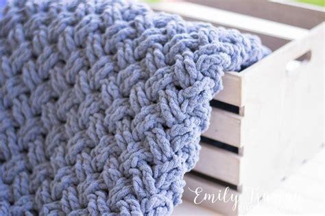 Discover Exquisite Creations with Bernat Blanket Yarn Pattern - Mikes ...