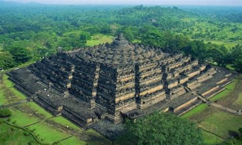 Gunung Padang - The Mysterious Ancient Pyramid In Indonesia That Is ...