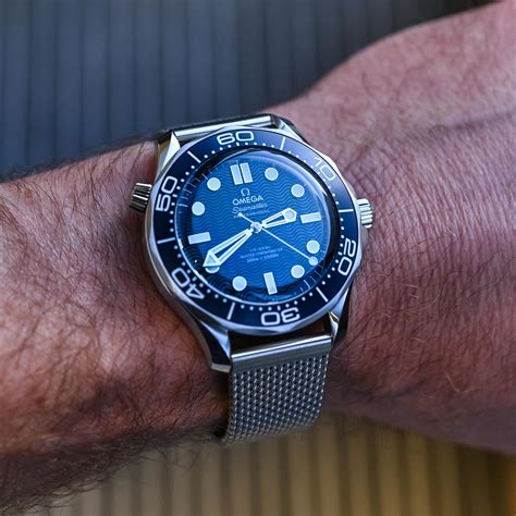 Hands-On: Omega Seamaster Diver 300M James Bond 60th, 58% OFF