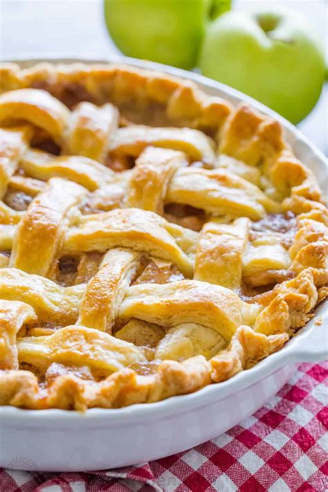 Apple Pie Recipe with the Best Filling (VIDEO) - NatashasKitchen.com