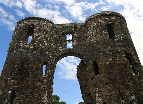 Carmarthen Bay | The Tourist Trail