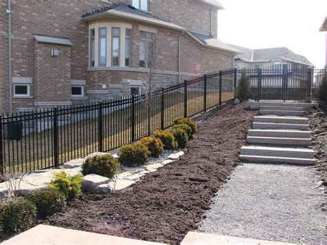 Aluminum Fence Gates in Toronto and GTA