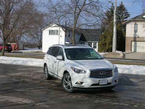 Road test: 2014 Infiniti QX60 Hybrid | Driving