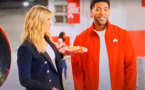 Yes, that's Minnesota native Jenny Taft in a State Farm commercial ...