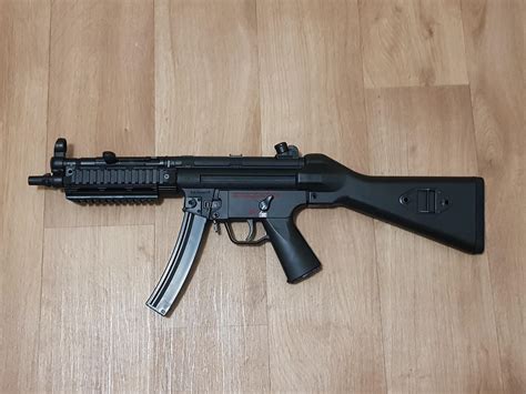 My first Airsoft gun, officially part of the MP5 gang! : r/airsoft