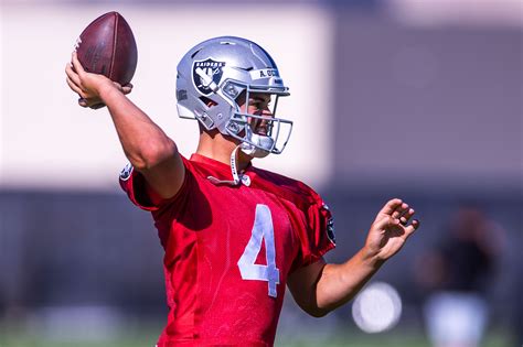 Raiders QB Aidan O’Connell unfazed about wearing Derek Carr’s No. 4 ...