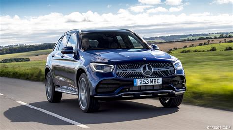 2021 Mercedes-Benz GLC 300 e Plug-In Hybrid (UK-Spec) - Front Three ...