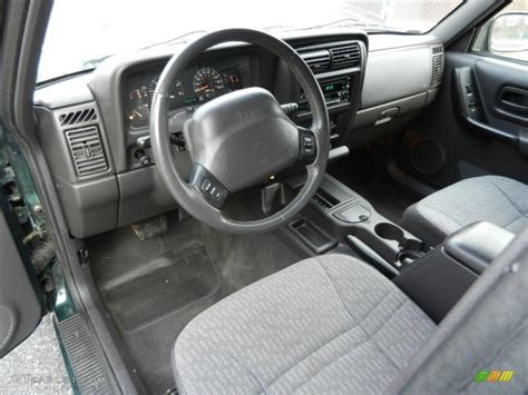 2001 Jeep Cherokee Sport interior Photo #60272527 | GTCarLot.com