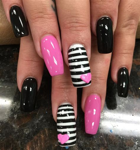 Black and hot pink nail designs - sekaeng