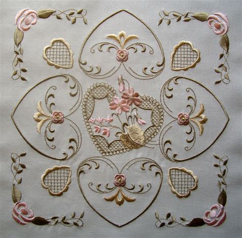 Cinnamon Serenade | Machine embroidery quilts, Machine embroidery ...