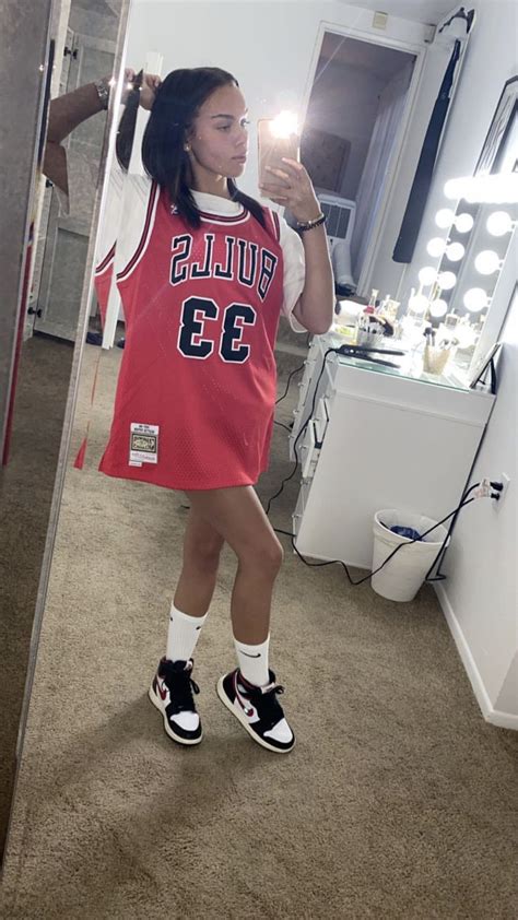 90s basketball jersey outfits - GeorgeLemmonesuperrito