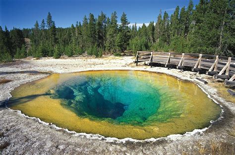 Yellowstone National Park - Geysers, Wildlife, Landscapes | Britannica