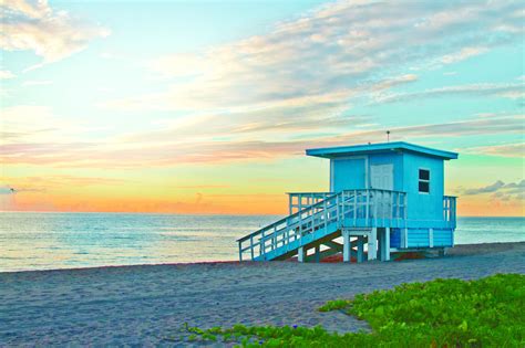 Surfside Beach, Miami, Florida | Surfside beach, Beautiful ocean, Sunny ...