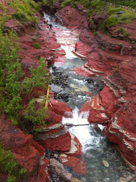 Red Rock canyon, Waterton Lakes National Park, Alberta Waterton Lakes ...