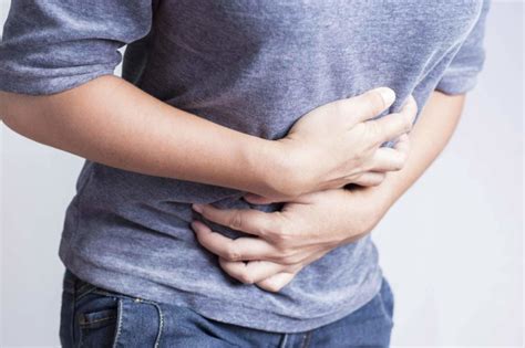 Stomach Flu vs. Food Poisoning: What's the Difference? | Reader's Digest