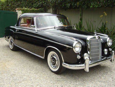 1960 Mercedes-Benz 220SE | http://www.charlescrail.com/