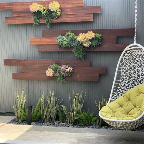 30 Popular Vertical Garden Wall For Outdoors Decor - PIMPHOMEE