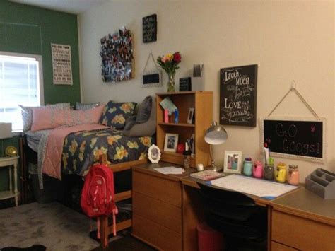 The day finally came! University of Houston Dorm complete! Victoria ...