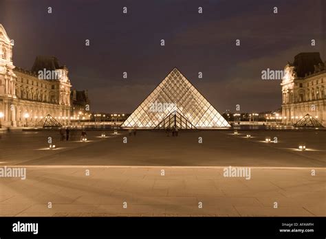 France, Paris, Le Louvre, pyramid construction Stock Photo - Alamy