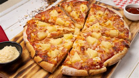 Copycat Domino's Hawaiian Pizza Recipe - Recipes.net