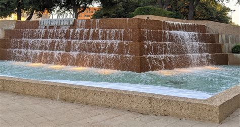 Fort Worth Water Gardens - Go Wandering