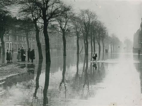 12 amazing pictures show flooding in Nottingham back in 1947 ...