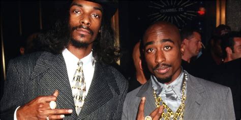 The Story Of How Tupac Introduced Snoop To Smoking Blunts | Herb