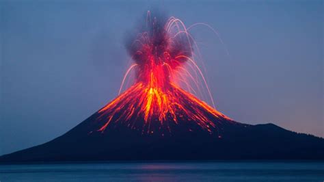 Are You Prepared? 12 States Where A Volcano Eruption Could Happen At ...