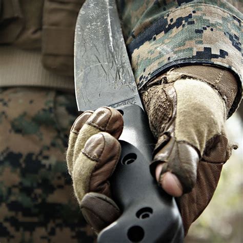 How to Choose a Tactical Knife | Tactical Experts | TacticalGear.com