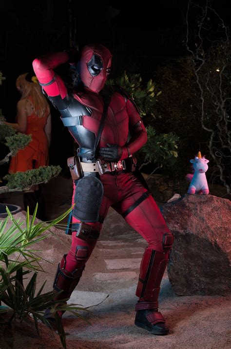 My Deadpool's costume (made by myself :D) : cosplayers